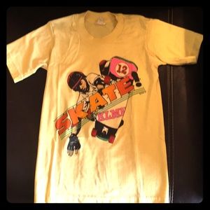 Insta Gator vintage SKATE skateboard shirt yellow